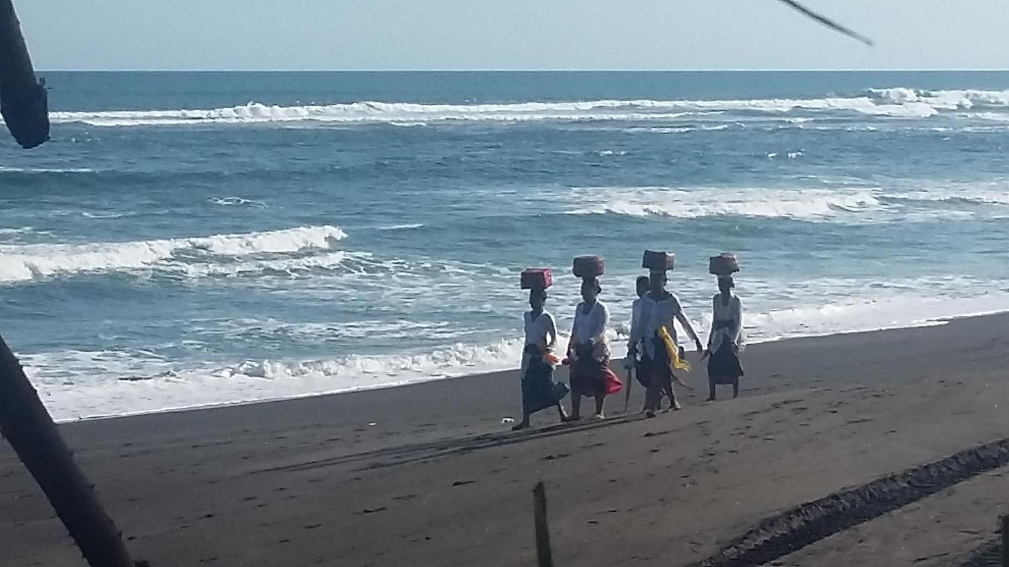 Sejuk Beach Villas Canggu Kültér fotó